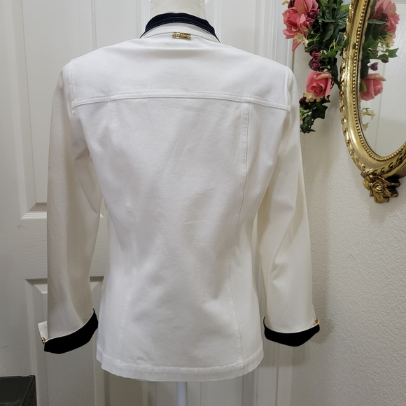 Jacket - Picture 8 of 15